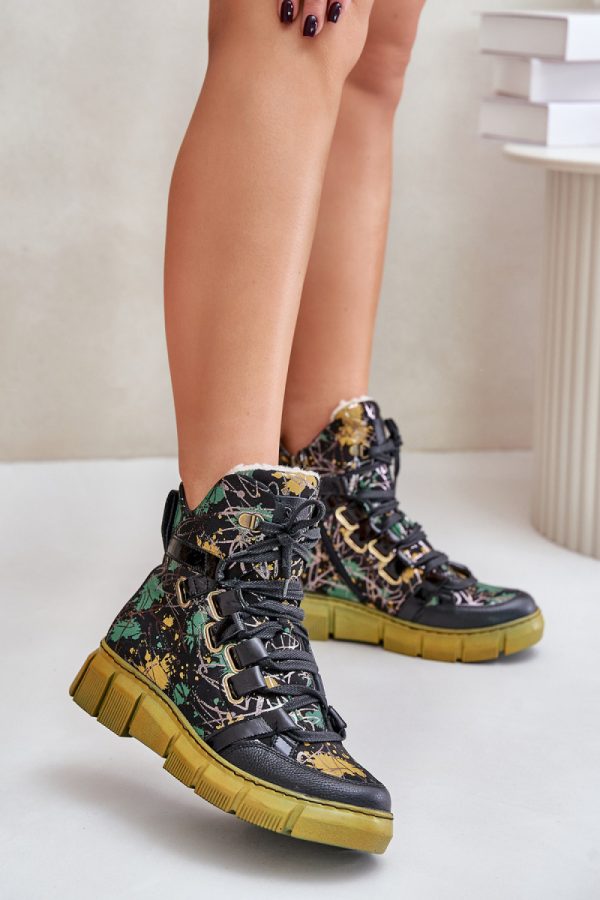 black Boots model 202805 Step in style