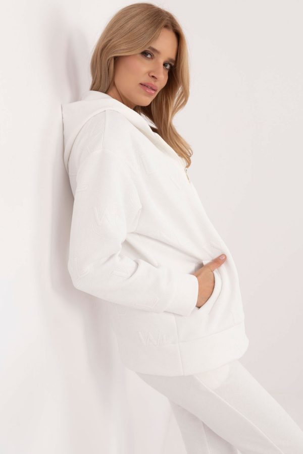 white Sweatshirt model 202930 Lakerta