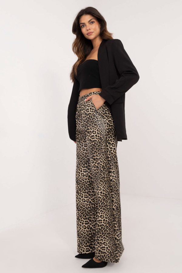 Beige Women Trousers in Pants, Trousers, Shorts with Spandex and Polyester