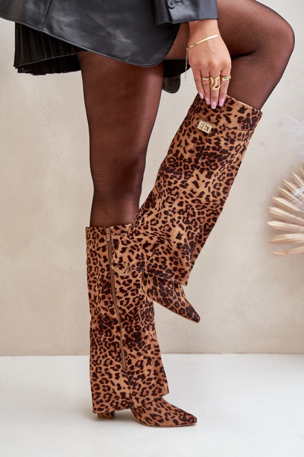 brown Heel boots model 203516 Step in style