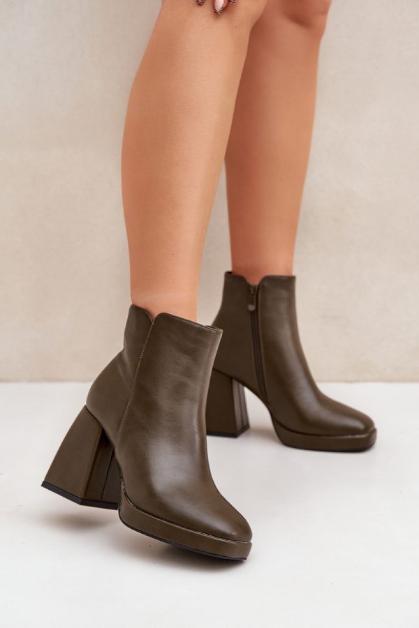 green Heel boots model 204677 Step in style