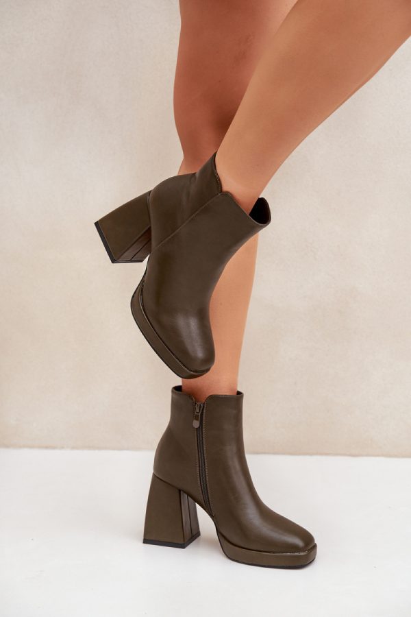 green Heel boots model 204677 Step in style
