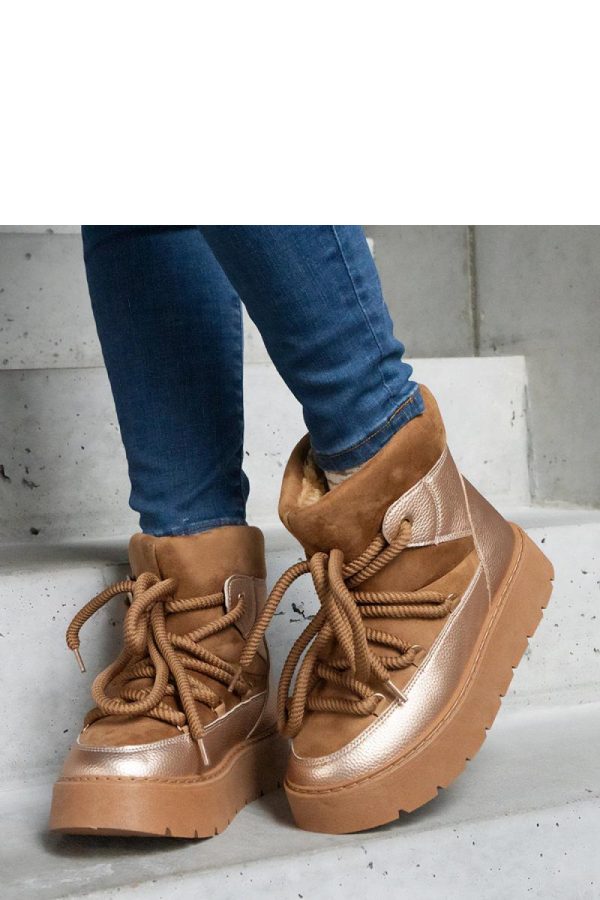 Brown Snow Boots....Fabric and Heel Height