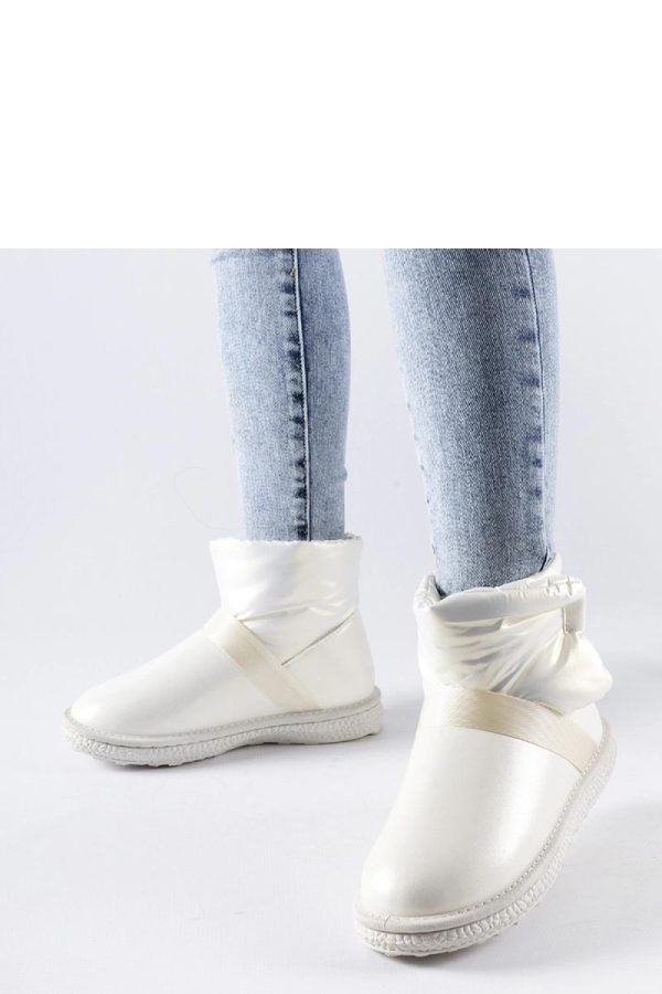 Beige Snow Boots in Women`s Ankle Boots & Booties with Heel Height