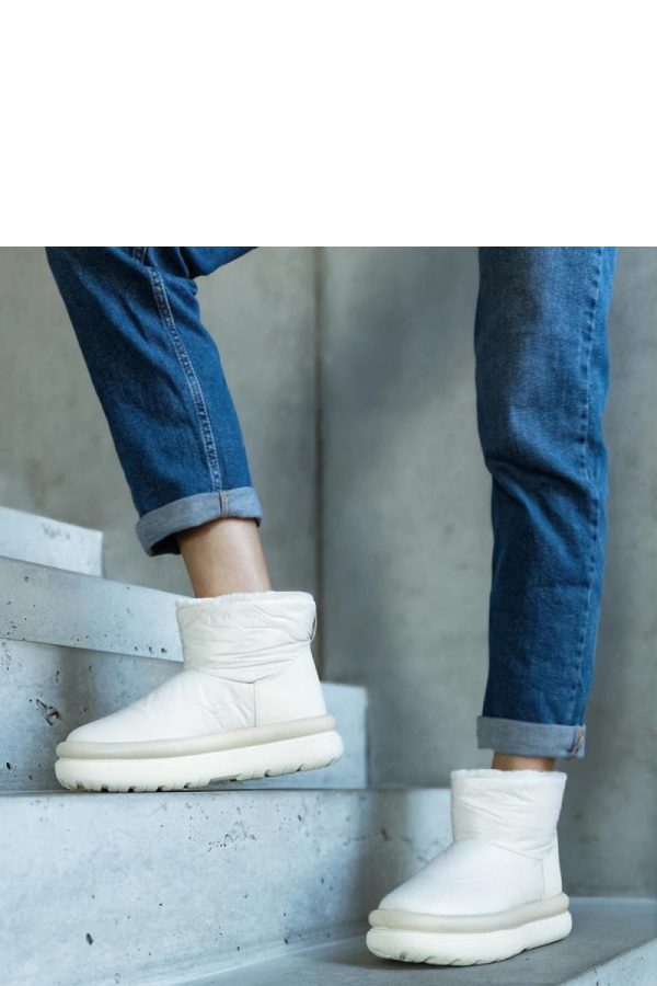 Beige Snow Boots in Women`s Ankle Boots & Booties with Fabric and Heel Height