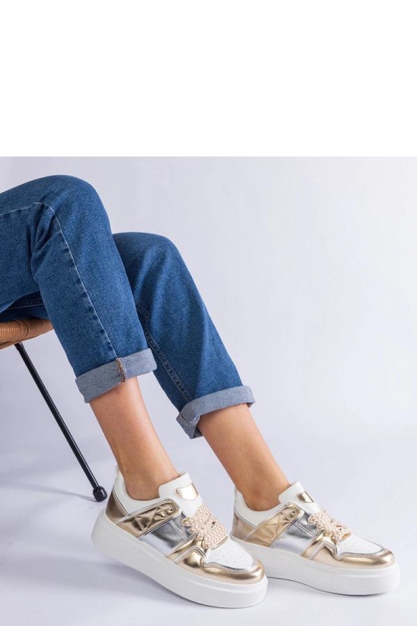 ~ Sport Shoes.Fabric and Heel Height