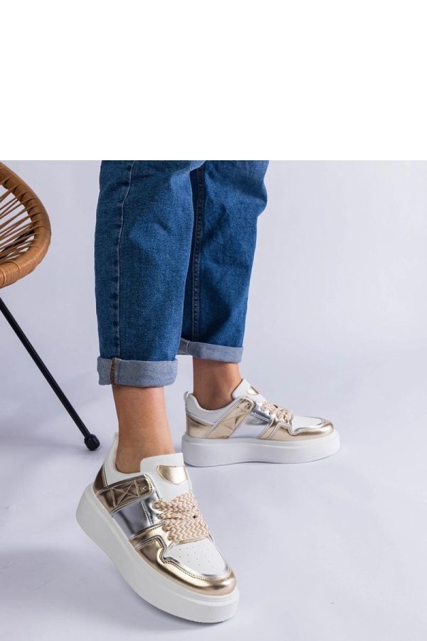 ~ Sport Shoes.Fabric and Heel Height