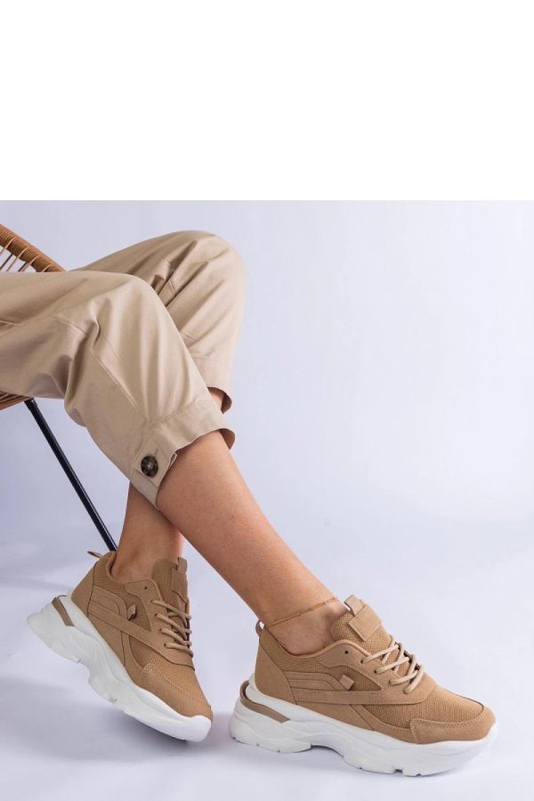 Brown Sport Shoes.Fabric and Heel Height