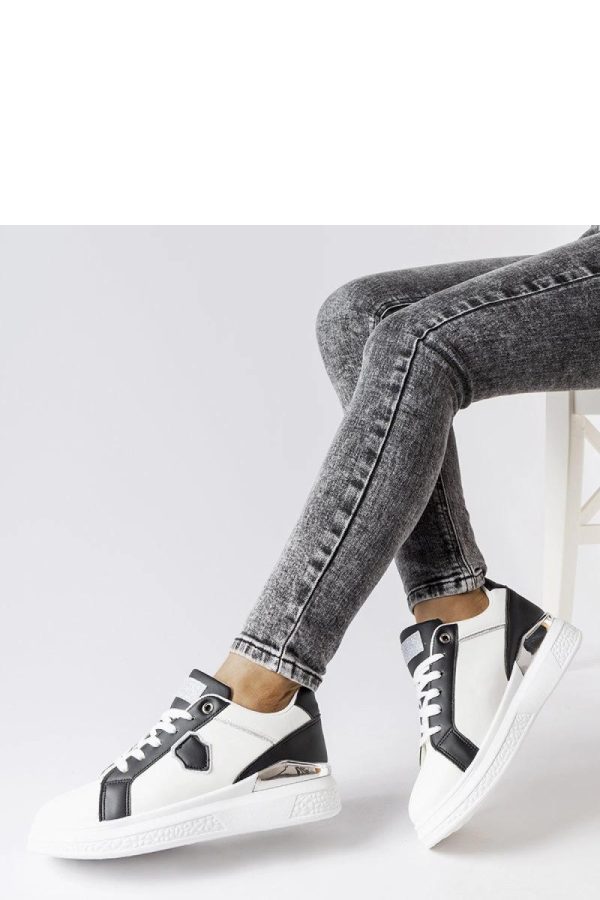 ~ Sport Shoes.Fabric and Heel Height