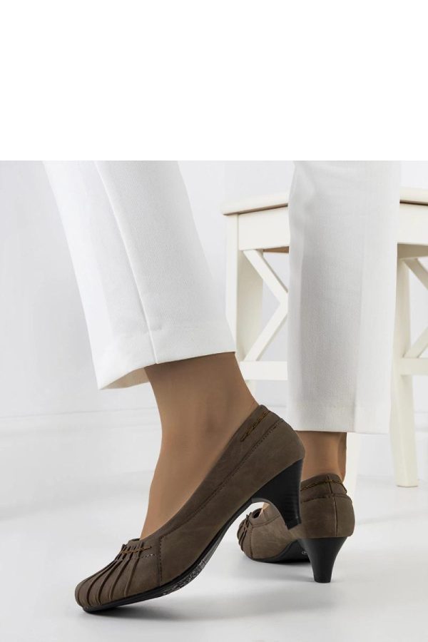 Brown Heel Pumps.Fabric and Heel Height