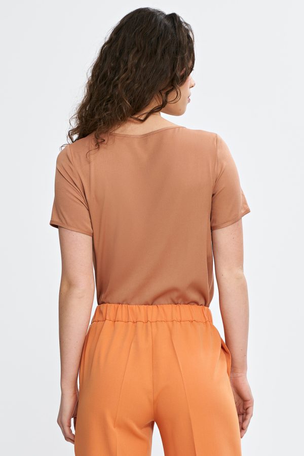 brown Blouse model 210089 Nife