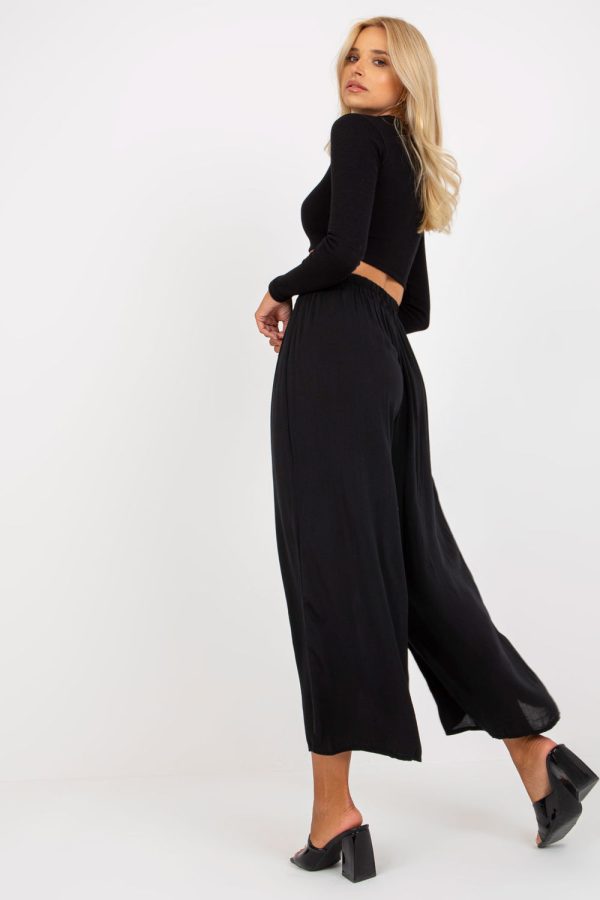 Black Women's Pants in Pants, Trousers, Shorts with Viscose
