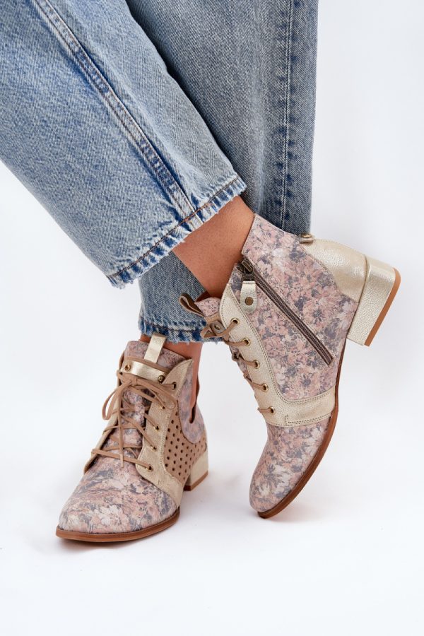 beige Boots model 211091 Step in style