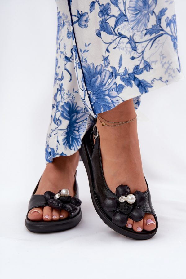 black Buskin model 211359 Step in style