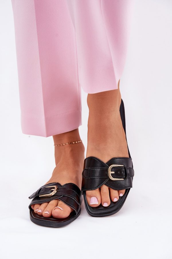 Black Flip-flops in Sandals & Flip-Flops For Women with Fabric, Footbed and Heel Height