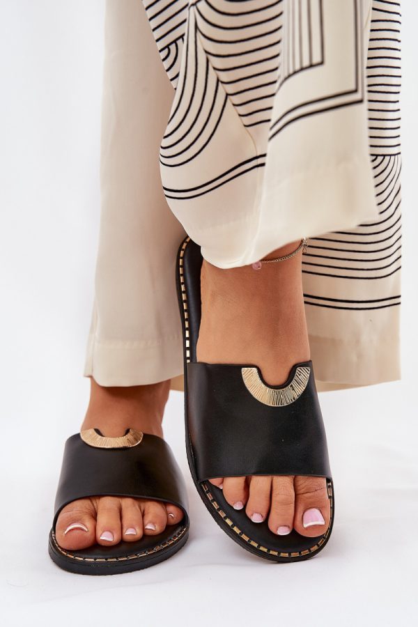 Black Flip-flops
