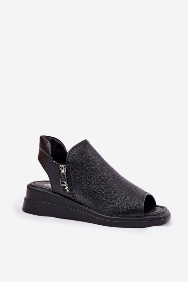 black Buskin model 211945 Step in style