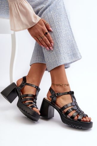 black Heel sandals model 211947 Step in style