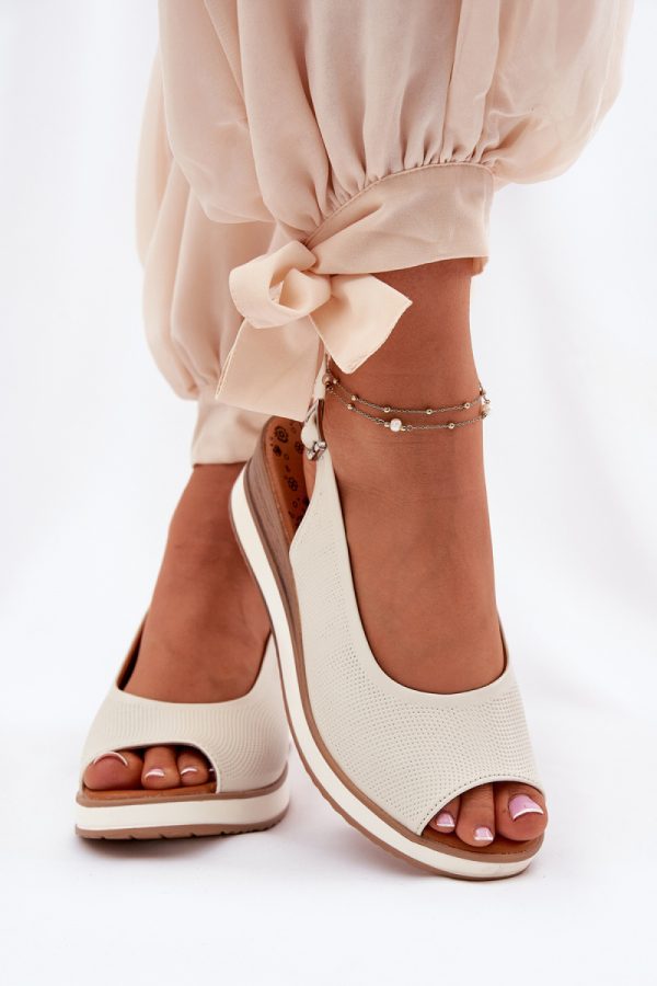 beige Buskin model 212128 Step in style