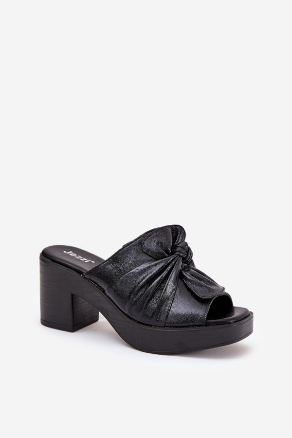 black Heeled sandals model 212158 Step in style