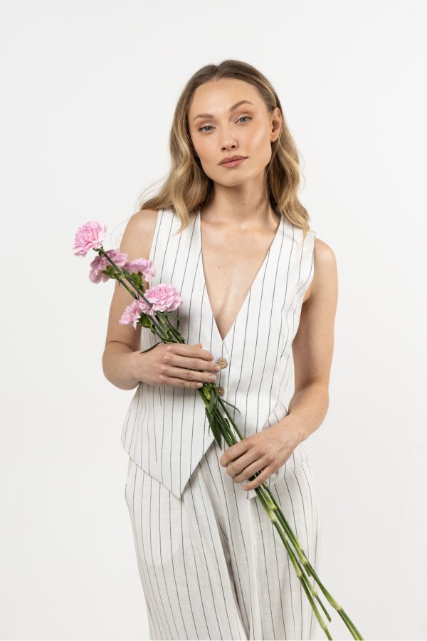 Beige Gilet in Jackets, Vests For Women with Len and Viscose