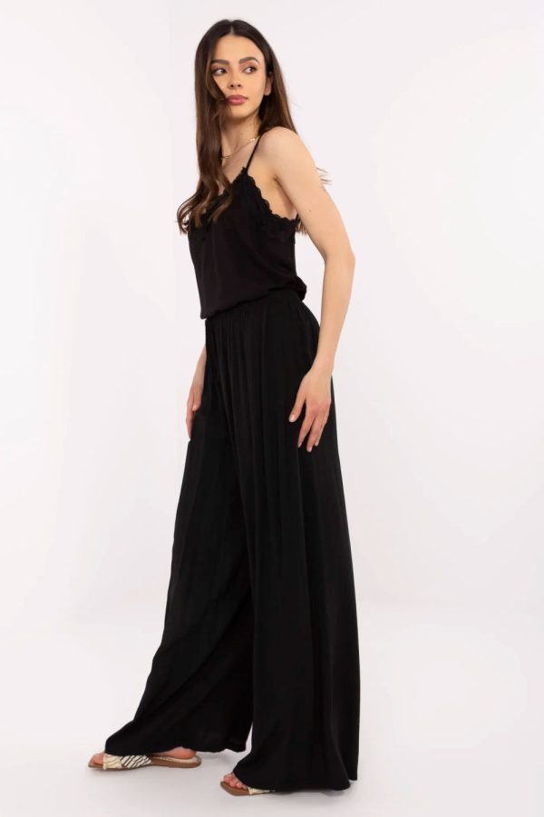 black Women trousers model 212285 Italy Moda