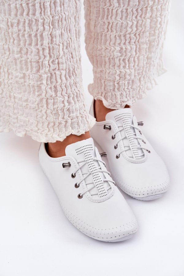 white Half shoes model 212554 Step in style
