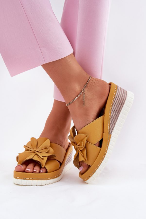 yellow Buskin model 212705 Step in style