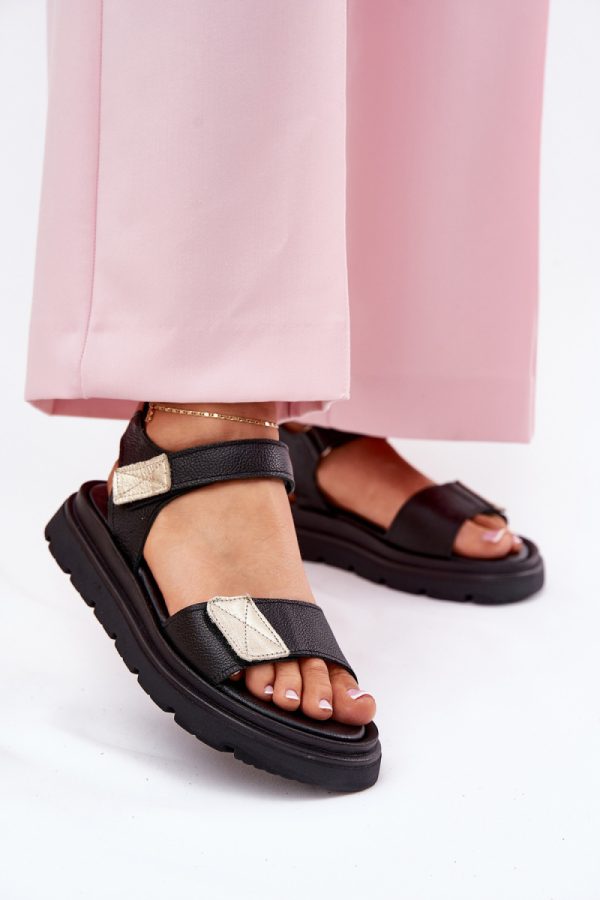 black Platform sandals model 213465 Step in style