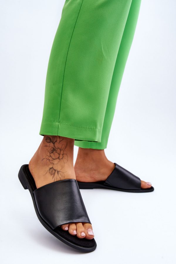 Black Flip-flops in Sandals & Flip-Flops For Women with Fabric, Footbed and Heel Height