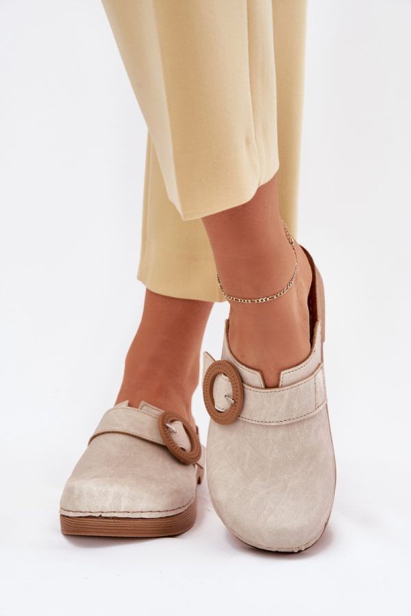 Beige Flip-flops in Sandals & Flip-Flops For Women with Fabric, Footbed and Heel Height
