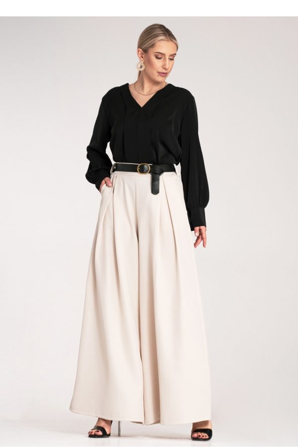 Beige Women Trousers in Pants, Trousers, Shorts with Spandex and Polyester