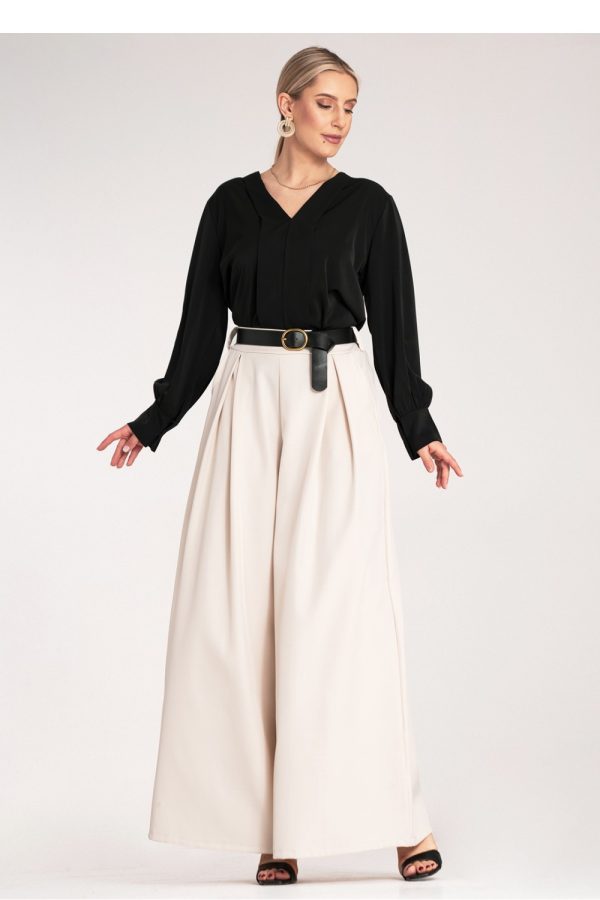 Beige Women Trousers in Pants, Trousers, Shorts with Spandex and Polyester