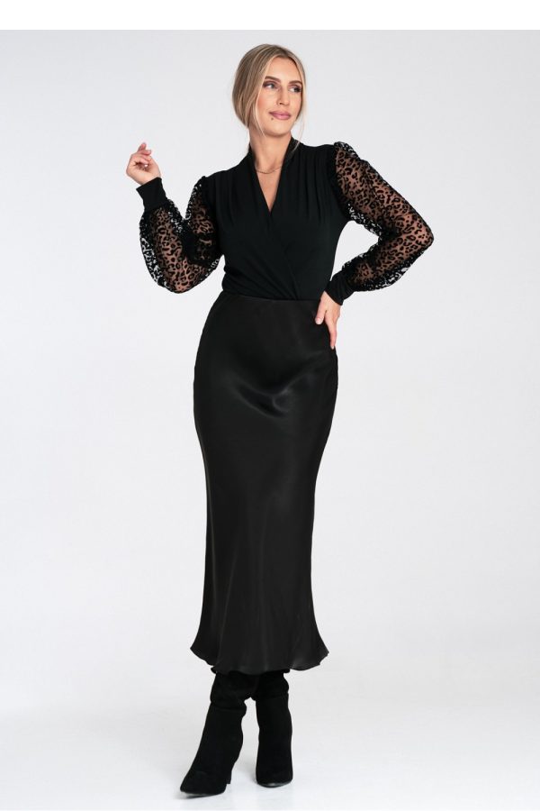 Black Skirt in Skirts with Polyester and Viscose