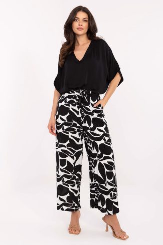 Black Women's Pants in Pants, Trousers, Shorts with Viscose