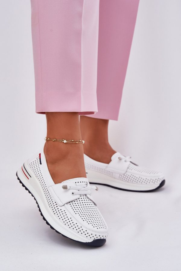 white Half shoes model 215143 Step in style