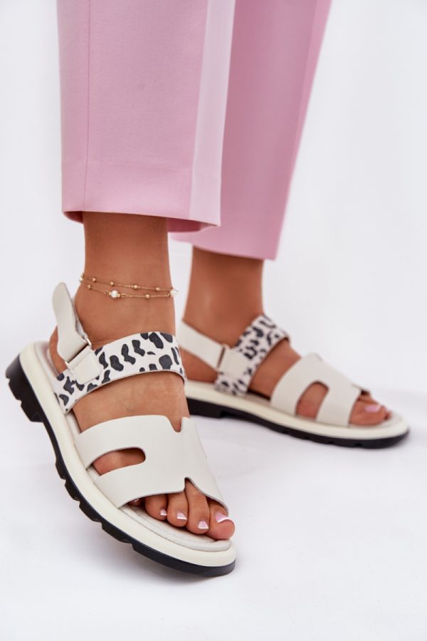 beige Sandals model 215337 Step in style