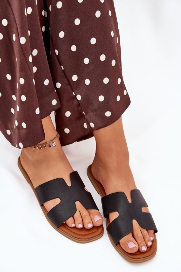 Black Flip-flops in Sandals & Flip-Flops For Women with Fabric, Footbed and Heel Height