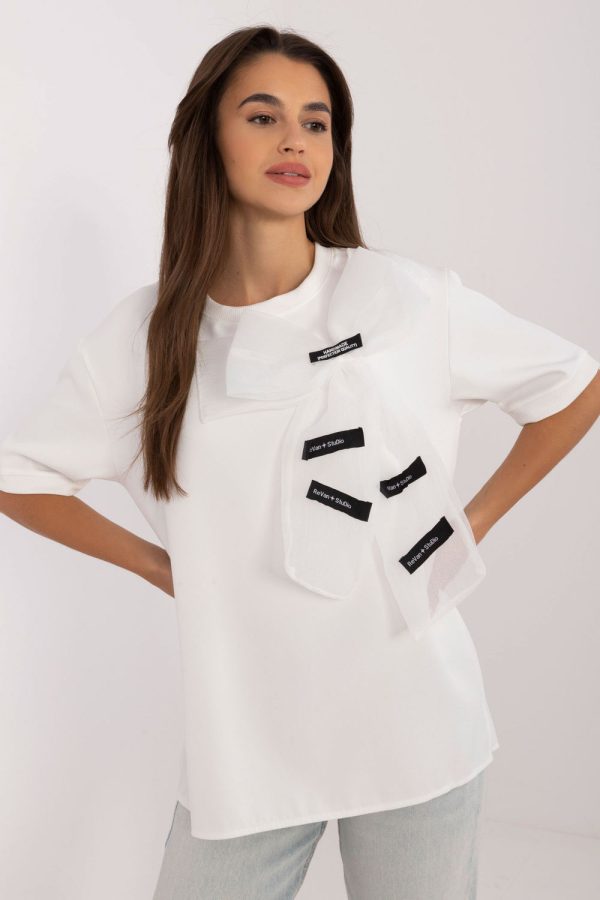 beige Blouse model 216211 Lakerta