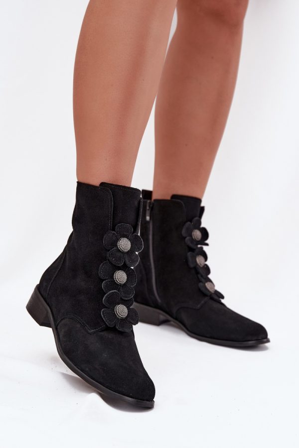black Boots model 216974 Step in style