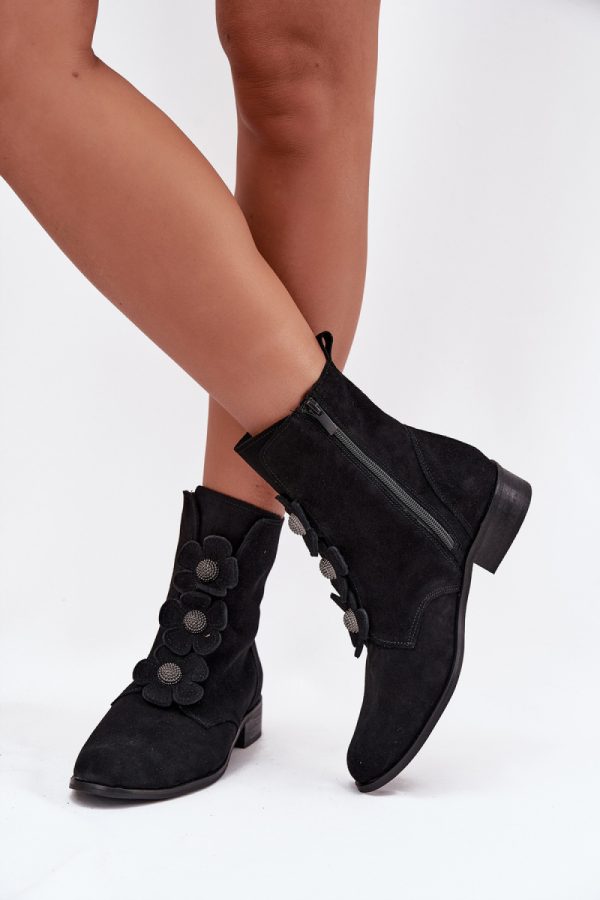 black Boots model 216974 Step in style