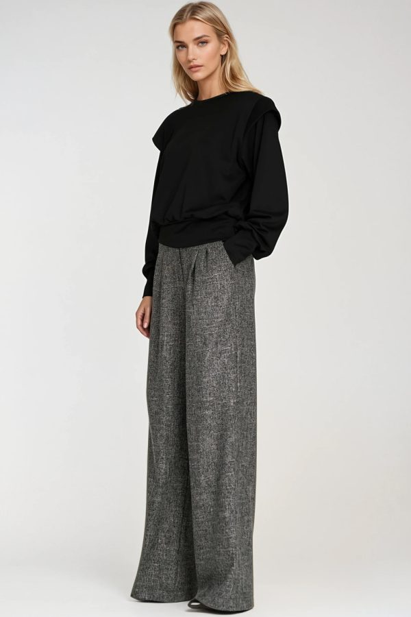 black Sweatshirt model 217576 Nife