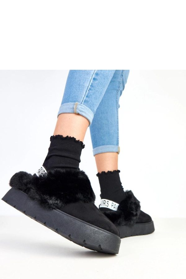 Black Snow Boots..Fabric, Footbed and Platform Height