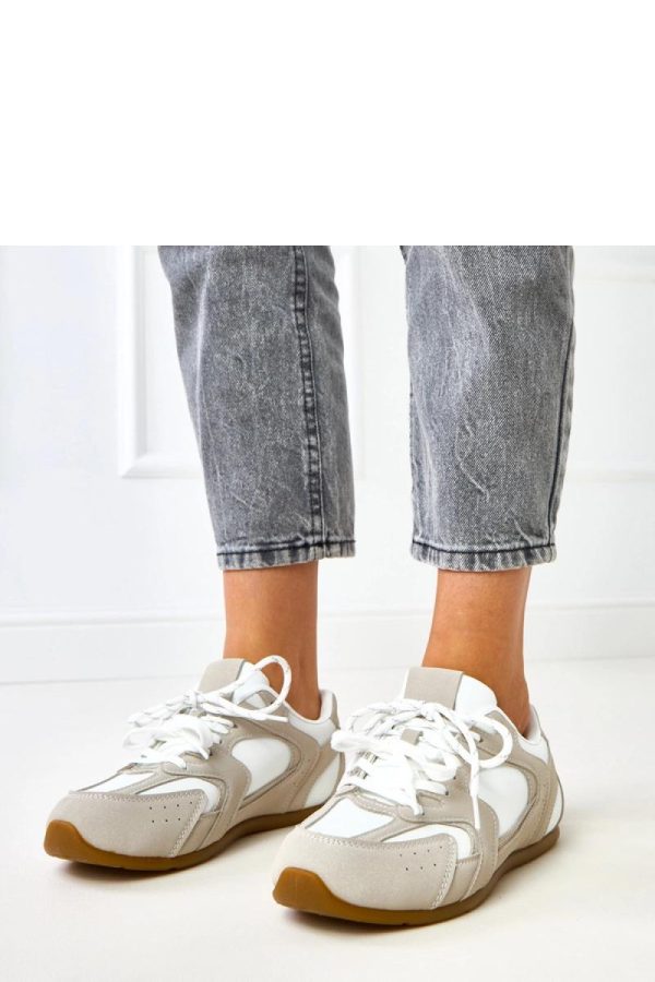 White Sport Shoes.Fabric and Footbed