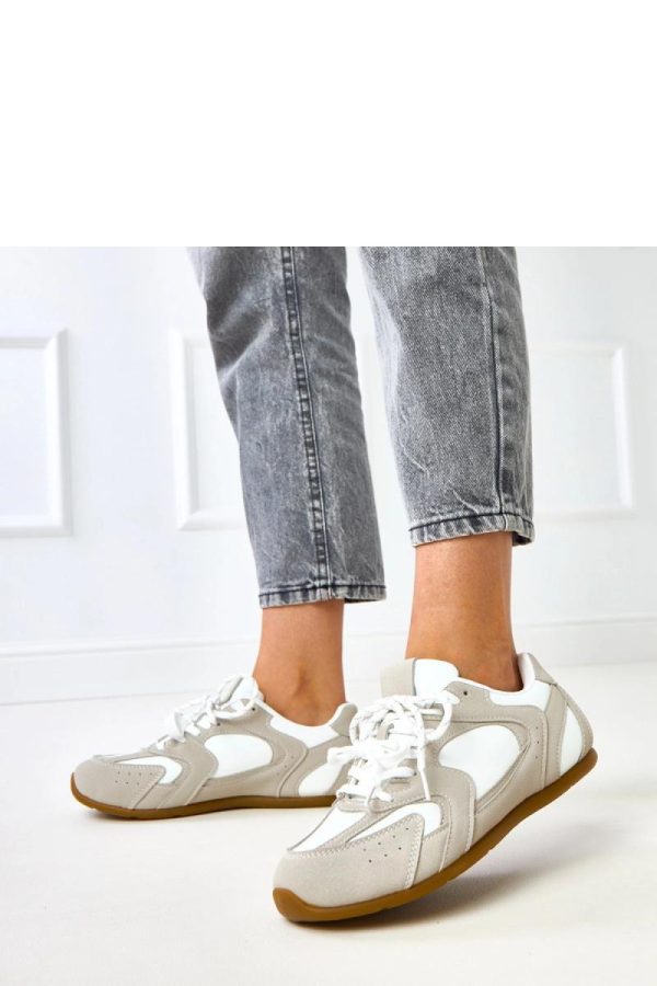 White Sport Shoes.Fabric and Footbed