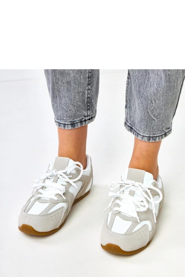 White Sport Shoes.Fabric and Footbed