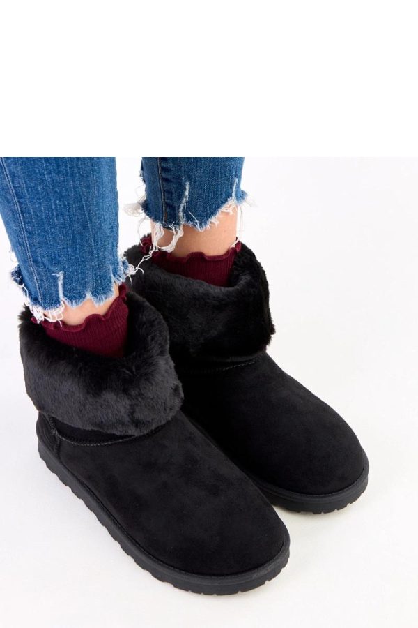 Black Snow Boots..Fabric, Footbed and Platform Height