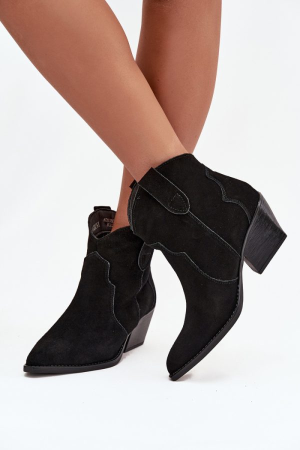 black Heel boots model 219125 Step in style