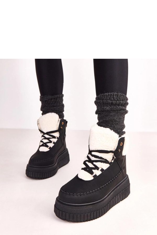 Black Sport Boots..Fabric, Warmers, Footbed, Upper Height and Platform Height