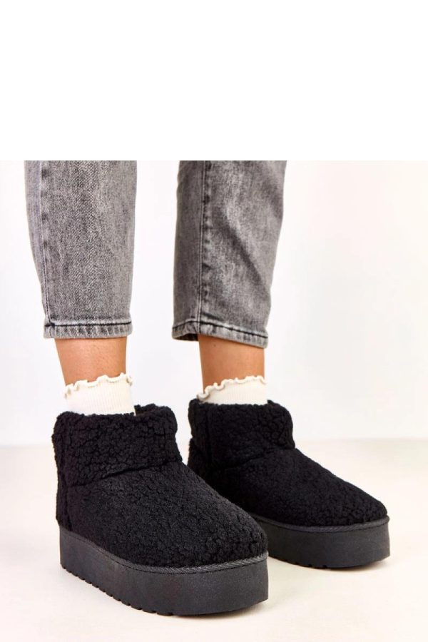 Black Snow Boots.Fabric, Warmers, Footbed and Platform Height